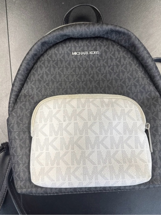 Michael Kors Jaycee Medium
Backpack, Black/White Signature Logo, Coated Canvas